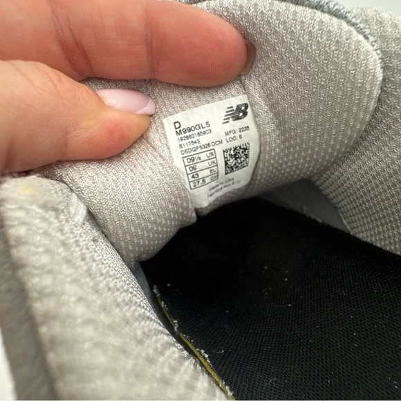 New Balance Grey Mesh Suede 990v5 Sneakers